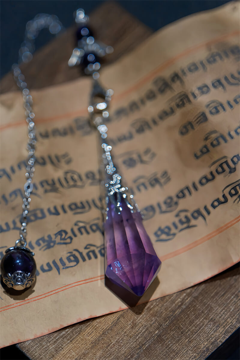 Amethyst Pendulum Pendant – Natural Crystal for Intuition, Clarity & Everyday Spiritual Style