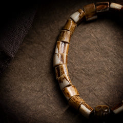 Tibetan Antler Tip Bracelet – Aged Deer Horn Beads with Carved Yak Bone Guru for Spiritual Practice
