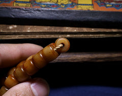 Tibetan Yak Bone Mala Bracelet – Handcrafted Buddhist Prayer Beads for Spiritual Healing & Esoteric Practice